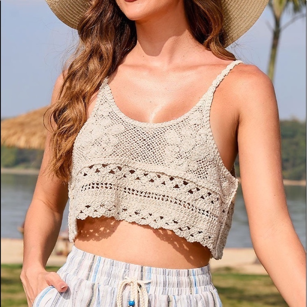 Cupshe Nikky Round Neck Thin Strap Crochet Cover Up! Medium